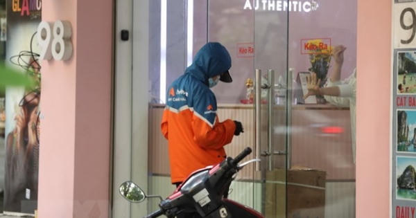 Hà Nội lập danh sách 700 người chuyên giao nhận hàng hóa Hà Nội lập danh sách 700 người chuyên giao nhận hàng hóa