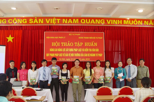 Đoàn TNCS Hồ Chí Minh - Dấu ấn từ những phong trào tình nguyện