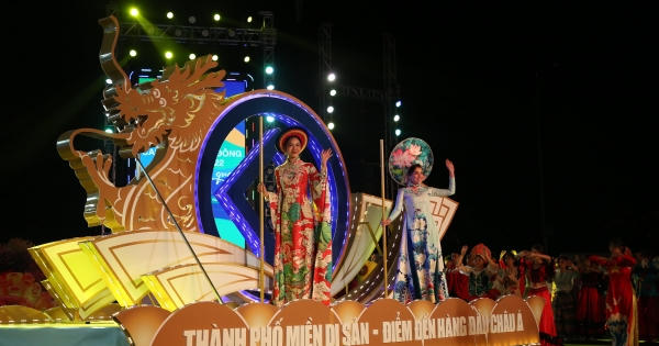 Ngành Du lịch Quảng Ninh đặt mục tiêu đón trên 12,5 triệu lượt khách trong năm 2023 Ngành Du lịch Quảng Ninh đặt mục tiêu đón trên 12,5 triệu lượt khách trong năm 2023