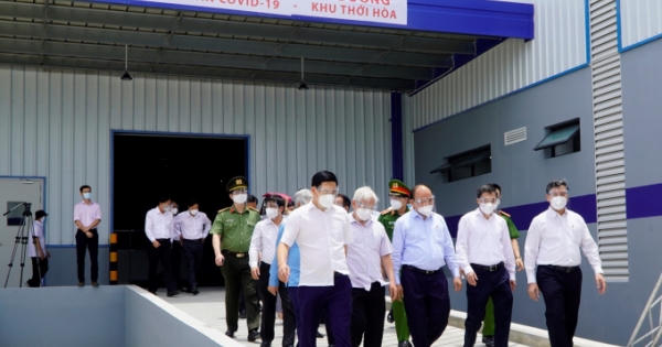 Chủ tịch nước kiểm tra công tác phòng, chống dịch tại Bình Dương