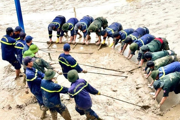 Thủ tướng chỉ đạo tập trung khắc phục nhanh hậu quả mưa lũ tại khu vực Trung Bộ
