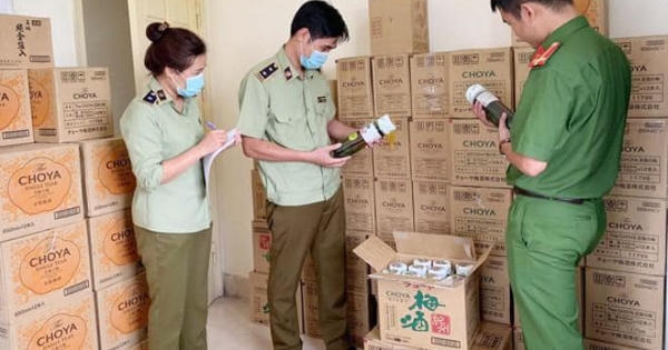 Hà Nội: Phát hiện nhóm đối tượng dùng mạng xã hội Facebook, Zalo để kinh doanh hàng nhập lậu