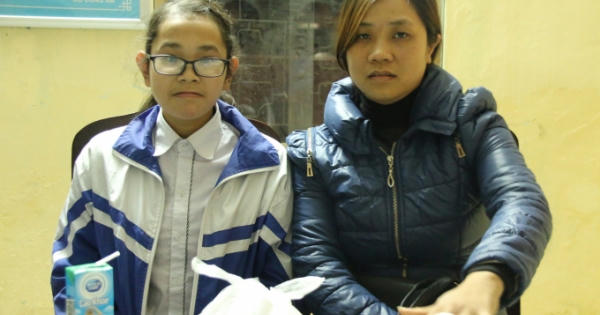 CSGT giúp bé gái đi lạc từ Thái Bình sang Phủ Lý về với gia đình