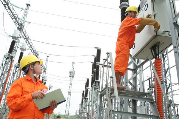 Thủ tướng yêu cầu đảm bảo cung ưng điện trong thời gian cao điểm Thủ tướng yêu cầu đảm bảo cung ưng điện trong thời gian cao điểm