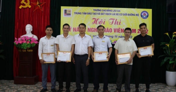 Trung tâm đào tạo và sát hạch lái xe Cao đẳng Lào Cai: Nâng cao chất lượng đào tạo từ đội ngũ giáo viên Trung tâm đào tạo và sát hạch lái xe Cao đẳng Lào Cai: Nâng cao chất lượng đào tạo từ đội ngũ giáo viên