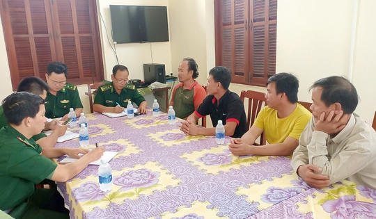 Chìm tàu cá, 5 người thoát chết, 1 người mất tích