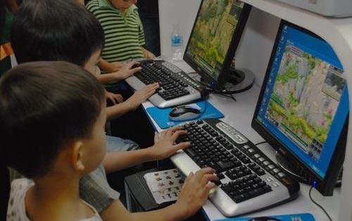 “Áo giáp” pháp luật bảo vệ trẻ em khỏi cạm bẫy mạng “Áo giáp” pháp luật bảo vệ trẻ em khỏi cạm bẫy mạng