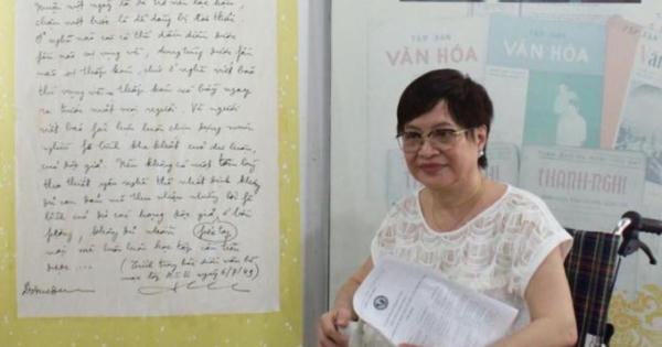 Bản thuyết trình Hiến pháp "lãng mạn & đầy chất thơ" Bản thuyết trình Hiến pháp "lãng mạn & đầy chất thơ"