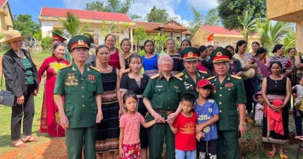 Xúc động hành trình về nguồn của những cựu binh xứ Nghệ