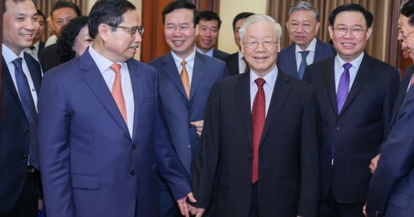 Chùm ảnh: Bế mạc Hội nghị Trung ương giữa nhiệm kỳ