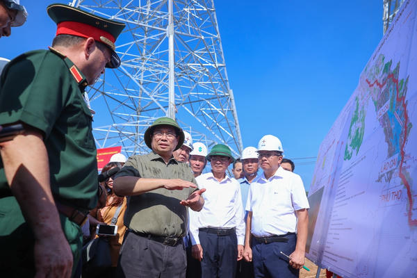 Thành lập Tổ chỉ huy tiền phương chỉ đạo triển khai Dự án đường dây 500kv Lào Cai - Vĩnh Yên Thành lập Tổ chỉ huy tiền phương chỉ đạo triển khai Dự án đường dây 500kv Lào Cai - Vĩnh Yên