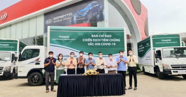 Hải Phòng tiếp nhận xe chuyên dụng phục vụ tiêm chủng lưu động