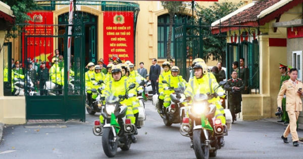 Sụ cống hiến thầm lặng của những chiến sĩ áo vàng