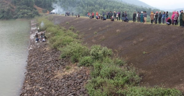 Hà Tĩnh: Lật thuyền giữa trời rét buốt, hai mẹ con thương vong