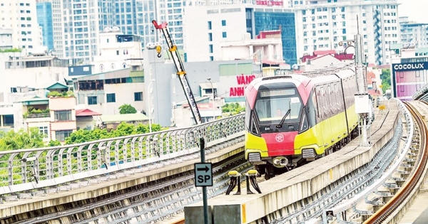 Từng bước "xanh hóa" phương tiện giao thông công cộng