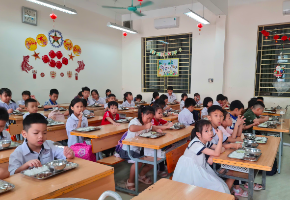 Tăng cường công tác kiểm tra, xử lý nghiêm vi phạm trong công tác triển khai bừa ăn bán trú