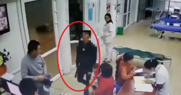 Không bị bệnh, đối tượng vẫn yêu cầu bác sĩ tháo đốt tay