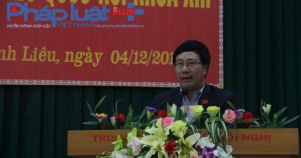 Phó Thủ tướng Chính phủ tiếp xúc cử tri tại Quảng Ninh