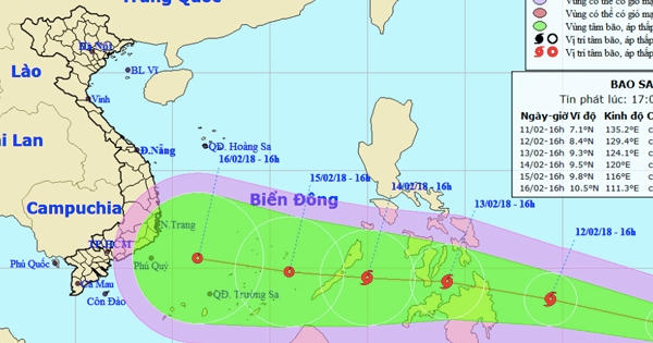Bão giật cấp 12 xuất hiện gần biển Đông