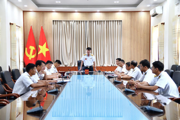 Bộ Tư lệnh Vùng 5 Hải quân giao nhiệm vụ cho lực lượng tham gia diễu binh, diễu hành Bộ Tư lệnh Vùng 5 Hải quân giao nhiệm vụ cho lực lượng tham gia diễu binh, diễu hành