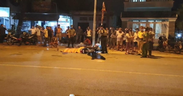 Bình Dương: Tông vào trụ điện người đàn ông tử vong tại chỗ