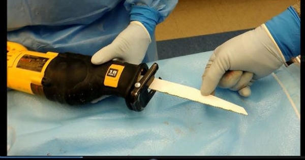 Điều tra đường dây mua bán bộ phận cơ thể người chết: Đối xử với hàng ngàn thi thể như… mớ rau, con cá Điều tra đường dây mua bán bộ phận cơ thể người chết: Đối xử với hàng ngàn thi thể như… mớ rau, con cá