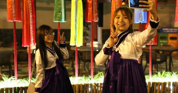 Những phút “check-in” rộn ràng tại Asia Park