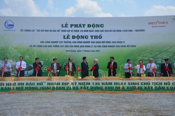 Phó Thủ tướng Mai Văn Chính dự lễ động thổ 2 khu công nghiệp tại Bình Dương