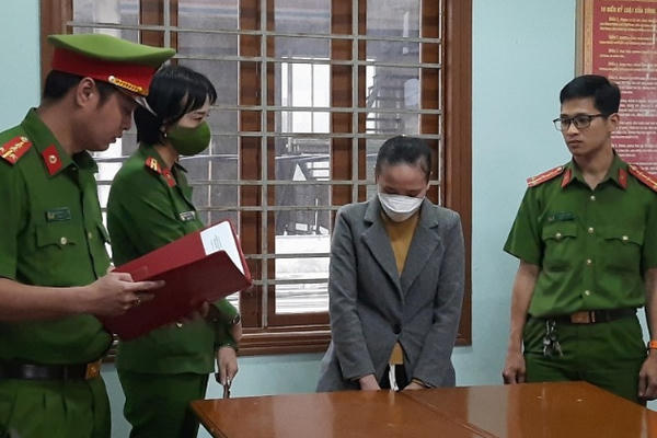Bắt nữ Phó giám đốc phòng giao dịch ngân hàng để điều tra về hành vi lừa đảo, chiếm đoạt tài sản Bắt nữ Phó giám đốc phòng giao dịch ngân hàng để điều tra về hành vi lừa đảo, chiếm đoạt tài sản