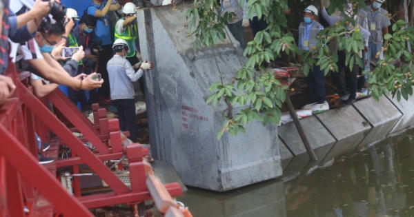Hợp long toàn tuyến, hoàn thành công trình kè hồ Hoàn Kiếm