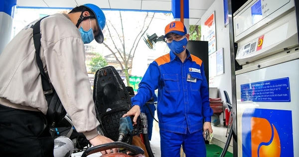 Xăng, dầu có lần tăng giá thứ ba liên tiếp