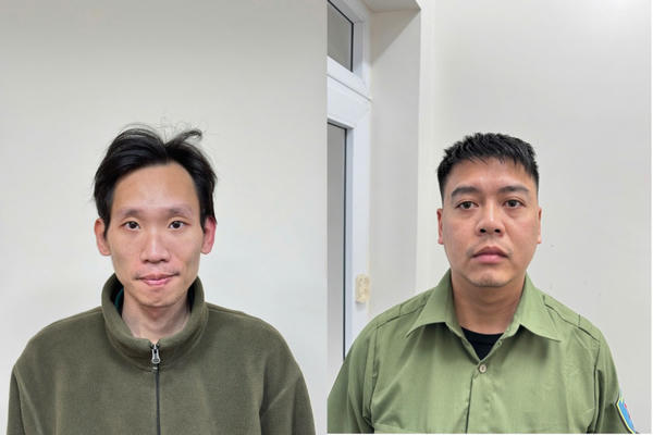 Khởi tố 2 bảo vệ thông đồng với nhóm trộm cắp than tại Công ty kho vận & cảng Cẩm Phả Khởi tố 2 bảo vệ thông đồng với nhóm trộm cắp than tại Công ty kho vận & cảng Cẩm Phả