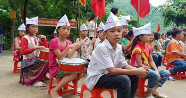 Thanh Hóa: Học sinh vùng cao nô nức đến sớm dự khai giảng