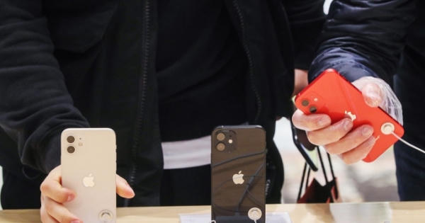 Apple sẽ cúi mình trước các nước khác như với Nga?