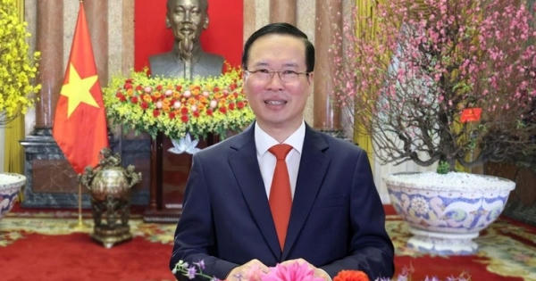 Chủ tịch nước Võ Văn Thưởng chúc toàn dân sức khỏe, bình an, thành công và hạnh phúc! Chủ tịch nước Võ Văn Thưởng chúc toàn dân sức khỏe, bình an, thành công và hạnh phúc!