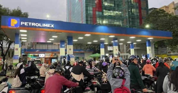 Đứt nguồn cung xăng dầu tiếp diễn, kiến nghị chỉnh chi phí định mức từ 1/11