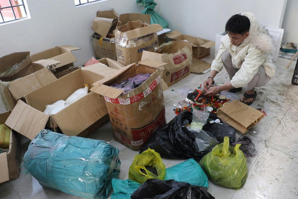 Nghệ An: Tàng trữ gần 9 tạ hóa chất để sản xuất thuốc pháo nổ
