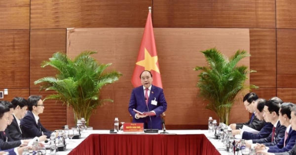 Lãnh đạo nhiều địa phương được phép rời Đại hội XIII để về trực tiếp chỉ đạo công tác chống dịch Lãnh đạo nhiều địa phương được phép rời Đại hội XIII để về trực tiếp chỉ đạo công tác chống dịch