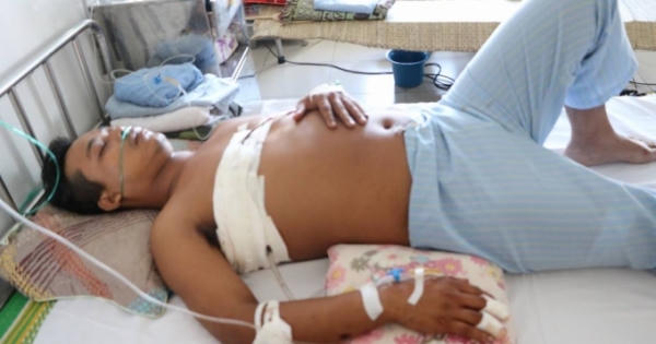 Tài xế taxi Mai Linh đâm thấu ngực đồng nghiệp vì tranh giành khách