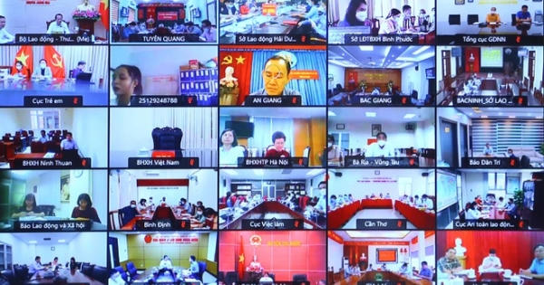 Bộ trưởng Đào Ngọc Dung: "Đừng vin vào thủ tục, làm đi, tôi chịu trách nhiệm!" Bộ trưởng Đào Ngọc Dung: "Đừng vin vào thủ tục, làm đi, tôi chịu trách nhiệm!"