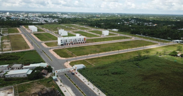 Cần Thơ: Người dân mòn mỏi chờ tái định cư dù đất thu hồi thành "đất vàng" Cần Thơ: Người dân mòn mỏi chờ tái định cư dù đất thu hồi thành "đất vàng"