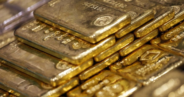 Giá vàng hôm nay 2/7: Tin tốt từ kinh tế Trung Quốc khiến giá vàng hạ nhiệt