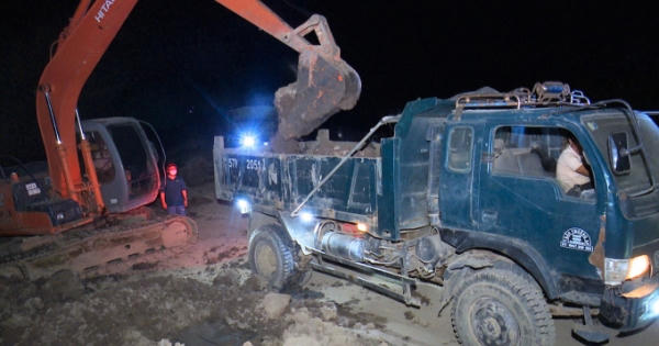 Bạc Liêu: Khai thác đất trái phép, một cá nhân bị lập biên bản Bạc Liêu: Khai thác đất trái phép, một cá nhân bị lập biên bản