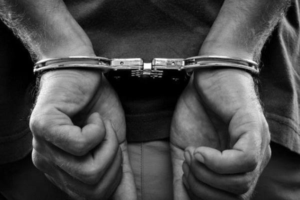 Thế nào là lạm dụng tín nhiệm chiếm đoạt tài sản?