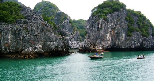 Tăng cường quản lý môi trường tại Vịnh Hạ Long và quần đảo Cát Bà Tăng cường quản lý môi trường tại Vịnh Hạ Long và quần đảo Cát Bà