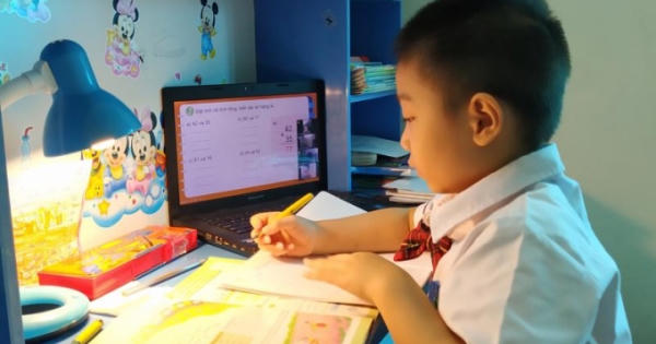 Hà Nội kiểm tra các thiết bị phục vụ dạy, học trực tuyến