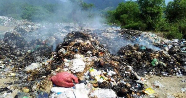 Sau phản ảnh của Pháp luật Việt Nam, tỉnh Bình Định đã vào cuộc vụ bãi rác gây ô nhiễm môi trường Sau phản ảnh của Pháp luật Việt Nam, tỉnh Bình Định đã vào cuộc vụ bãi rác gây ô nhiễm môi trường