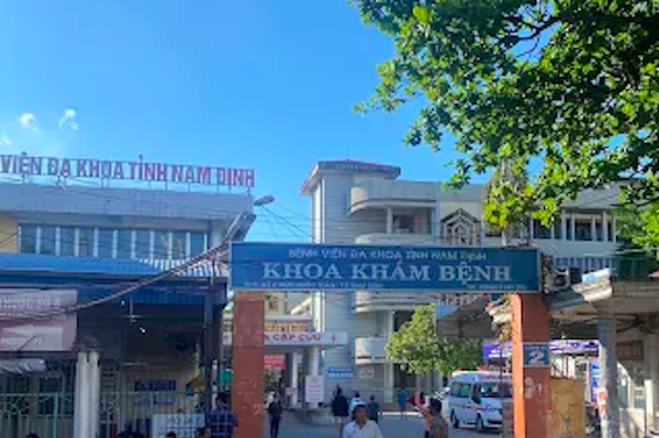 Vụ cháu bé không được cấp cứu vì chưa đóng viện phí: Bệnh viện đa khoa tỉnh Nam Định thông tin ban đầu Vụ cháu bé không được cấp cứu vì chưa đóng viện phí: Bệnh viện đa khoa tỉnh Nam Định thông tin ban đầu