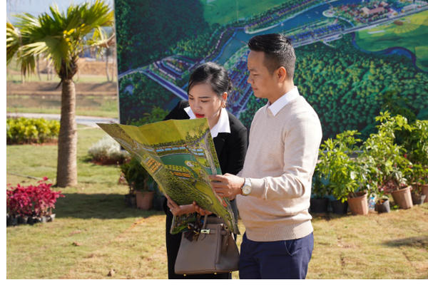 Đại diện Flamingo Holdings giới thiệu Flamingo Heritage Tân Trào City