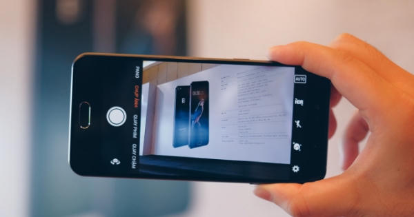 Cận cảnh, đánh giá Bphone 2017